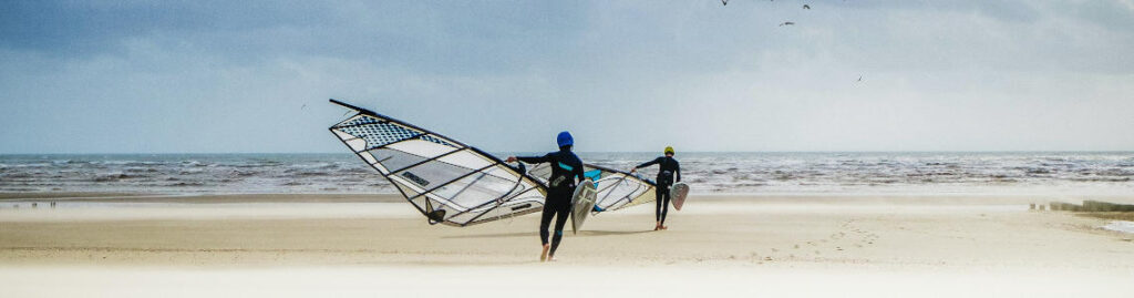 Surfing/Kite-surfing